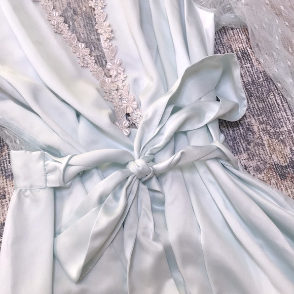 FLORA NIKROOZ Bridal Robe-Sea Glass--Sz M (NWT) - Picture 4 of 12